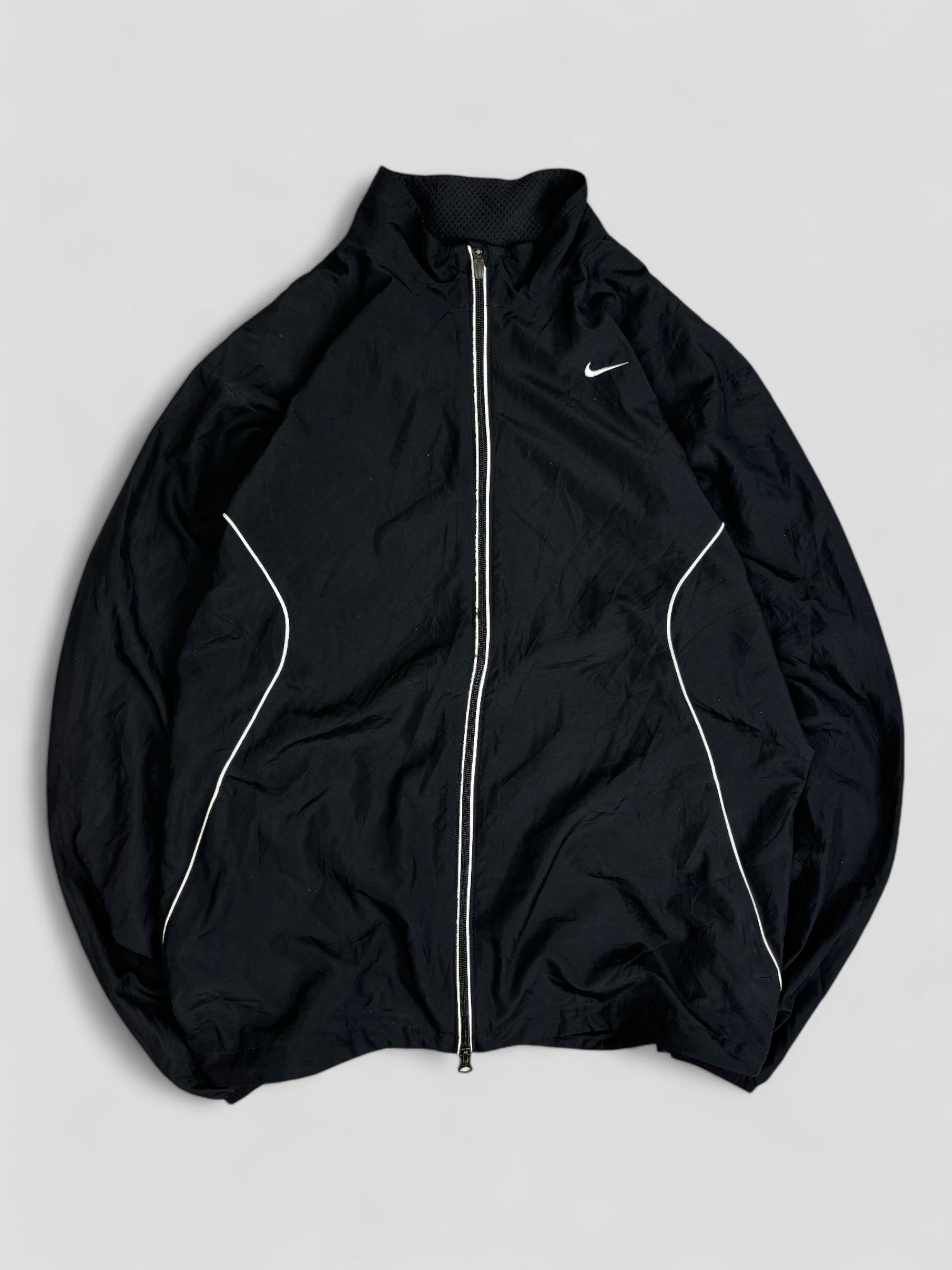 Black nike track jacket discount