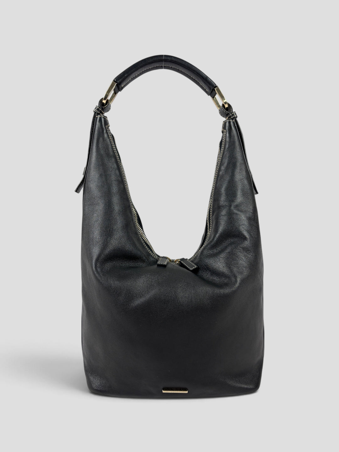 Gucci Leather V Hobo Shoulder Bag aus Glattleder in Schwarz, Vorderansicht