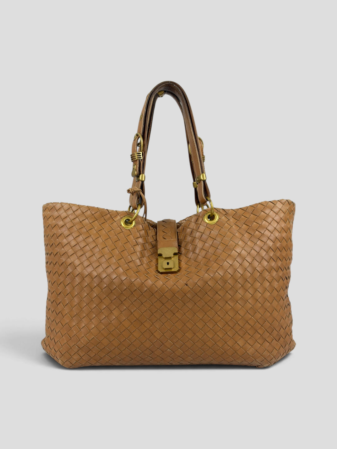 Bottega Veneta Intrecciato Nappa Lock Tote Shoulder Bag aus Intrecciato-Flechtleder in Cognac/Karamellbraun, Vorderansicht