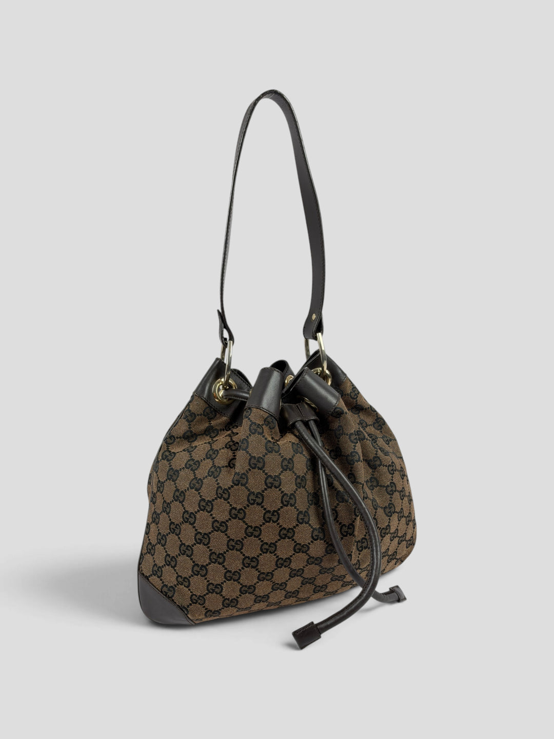 Gucci GG Canvas Drawstring Bucket Shoulder Bag aus GG-Canvas in Braun/Schwarz, Vorderansicht