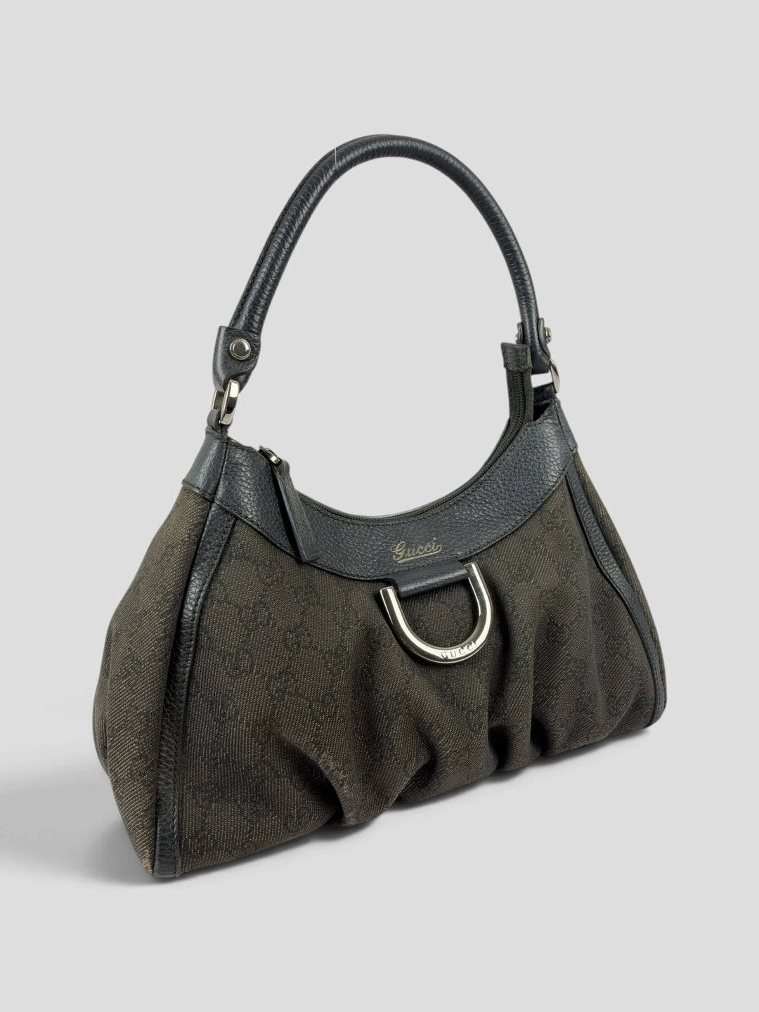 Gucci Abbey D-Ring Small Hobo Shoulder Bag aus GG-Canvas in Anthrazit/Dunkelgrau, Vorderansicht