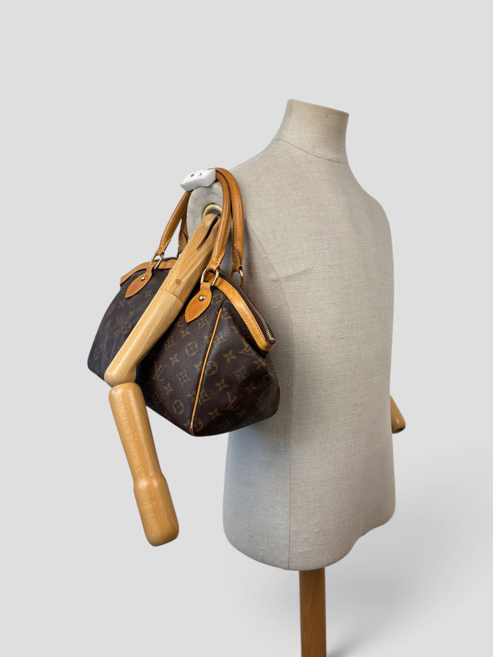 Louis Vuitton Tivoli PM Monogram Handbag