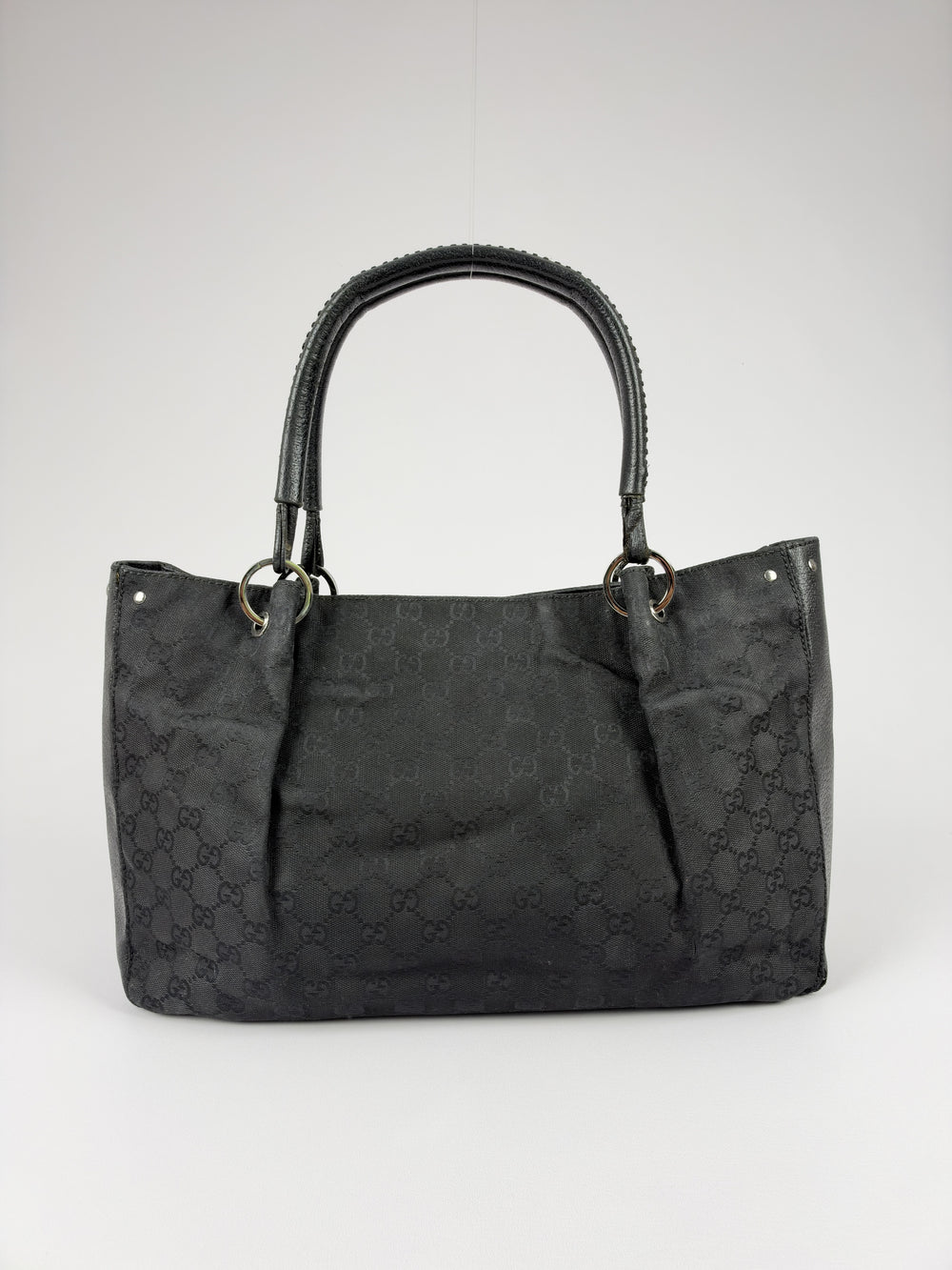 Gucci GG Canvas Leather Trim Tote in Schwarz, Vorderansicht im Originalfoto