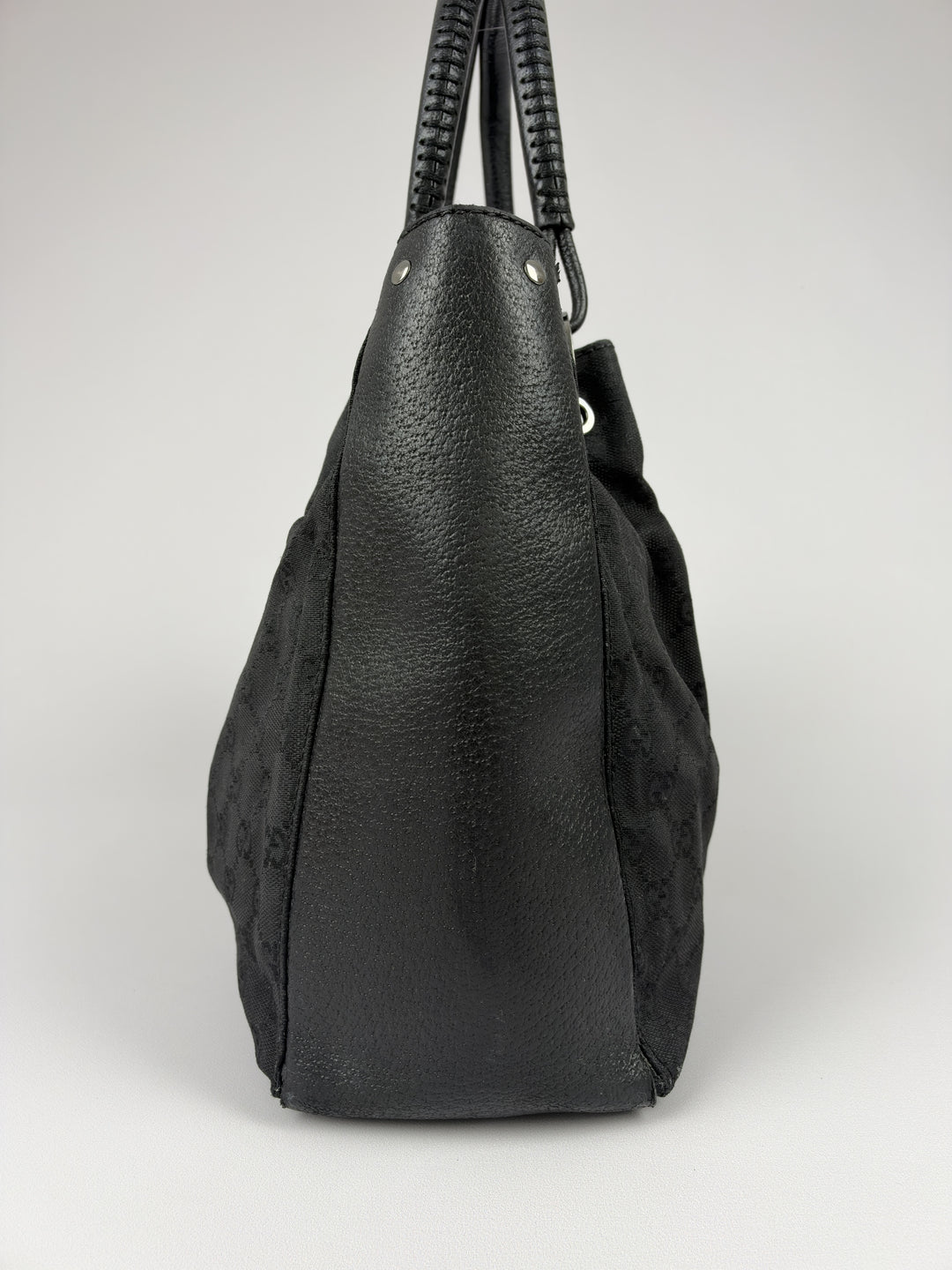 Gucci GG Canvas Leather Trim Tote in Schwarz, Detailansicht 1