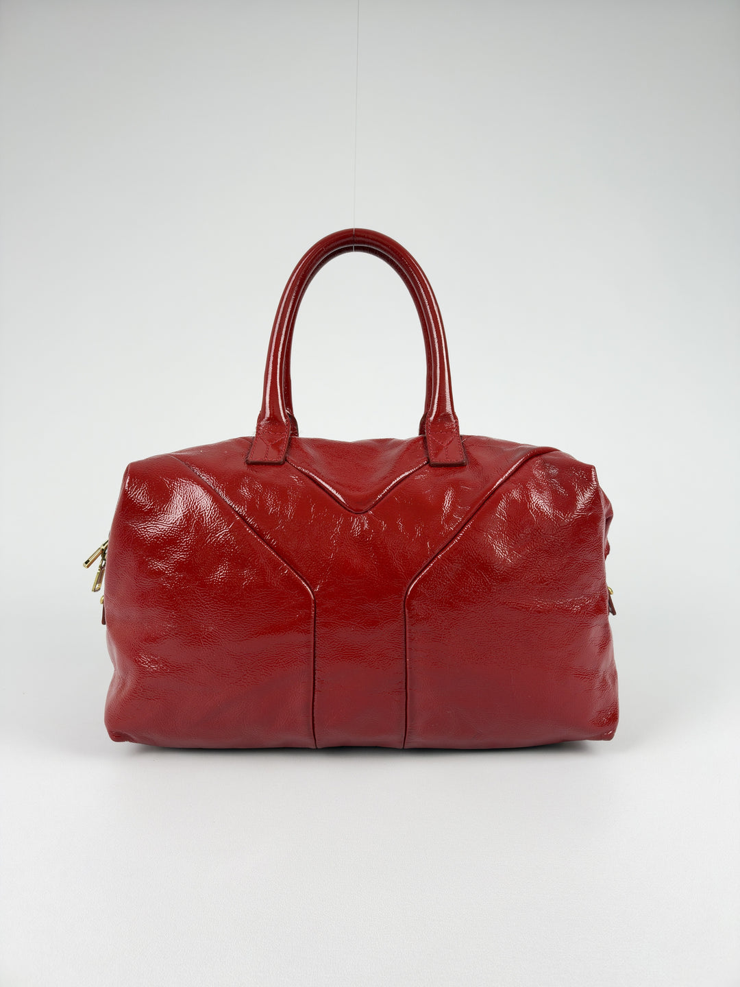 Yves Saint Laurent Easy Y Patent Leather Bag in Rot, Detailansicht 1
