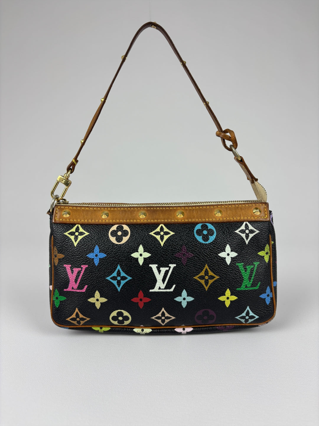 Louis Vuitton Monogram Multicolore Pochette Accessoires Shoulder Bag in Schwarz, Detailansicht 1