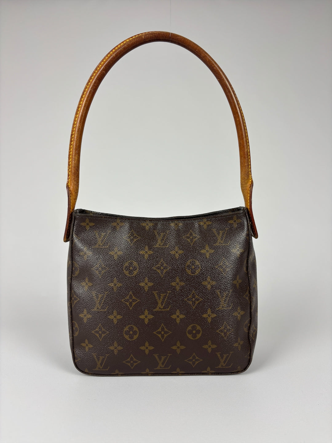 Louis Vuitton Monogram Looping PM Shoulder Bag in Braun, Detailansicht 1