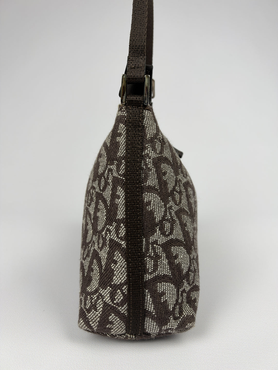 Dior Trotter Canvas Pochette Shoulder Bag in Braun/Beige, Detailansicht 4