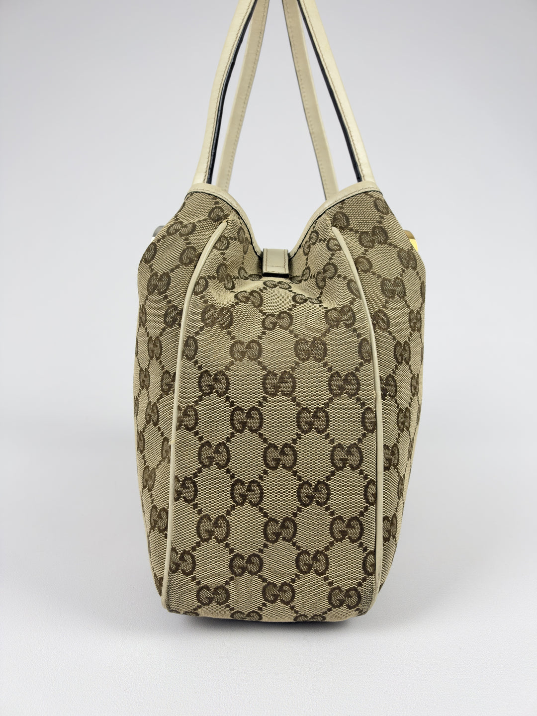 Gucci GG Canvas Twins Abbey Medium Tote Shoulder Bag in Beige/Ebenholz, Detailansicht 4