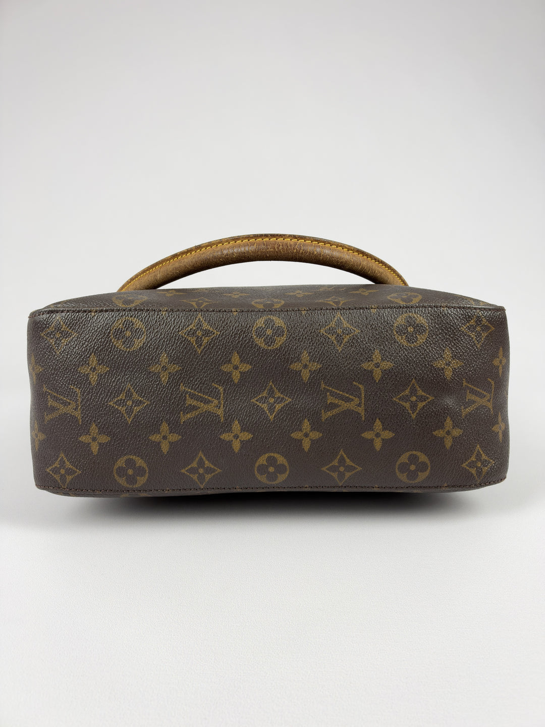 Louis Vuitton Monogram Looping GM Shoulder Bag in Braun, Detailansicht 4