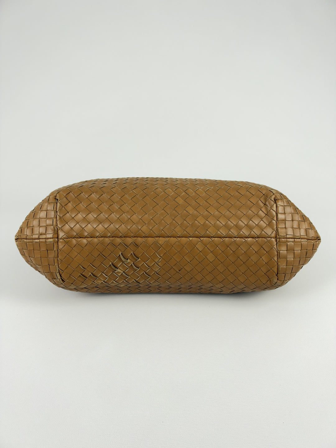 Bottega Veneta Intrecciato Nappa Lock Tote Shoulder Bag in Cognac/Karamellbraun, Detailansicht 5