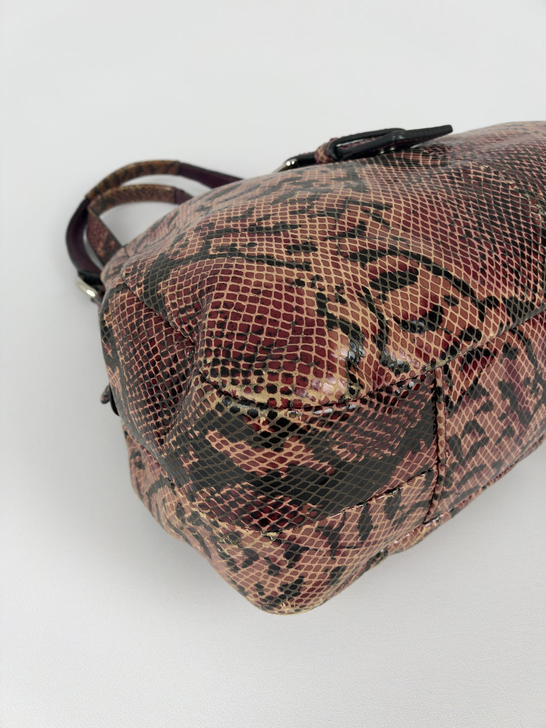 Coach Soho Snakeskin Embossed Leather Buckle Hobo Shoulder Bag in Altrosa, Detailansicht 6