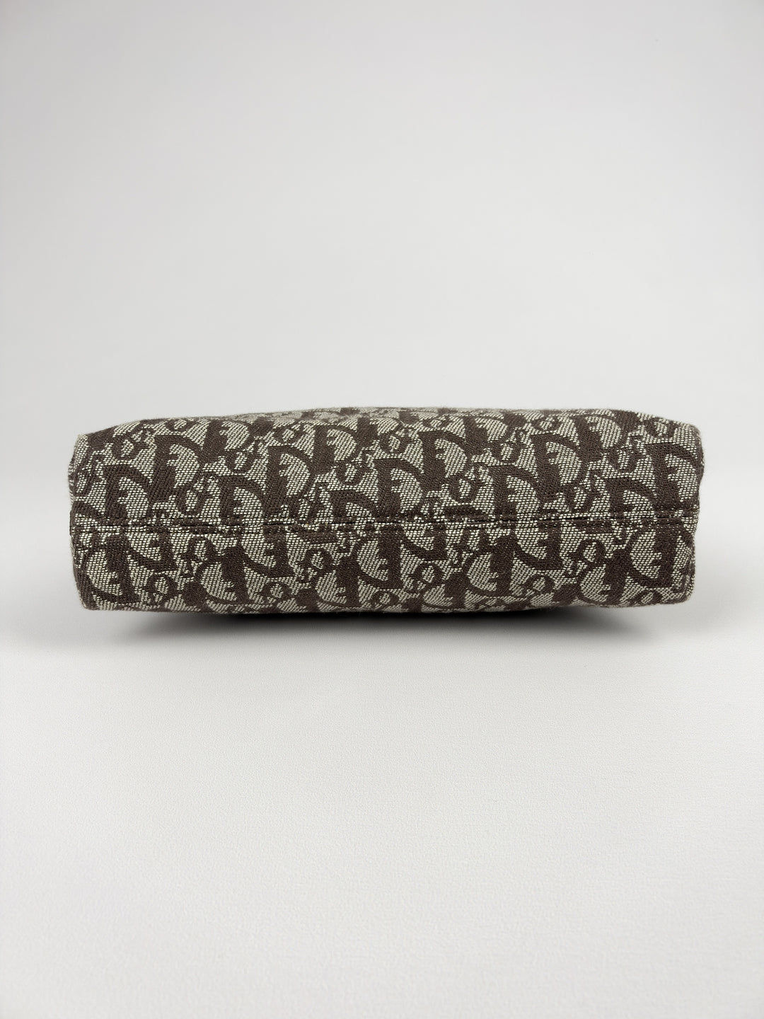 Dior Trotter Canvas Pochette Shoulder Bag in Braun/Beige, Detailansicht 6