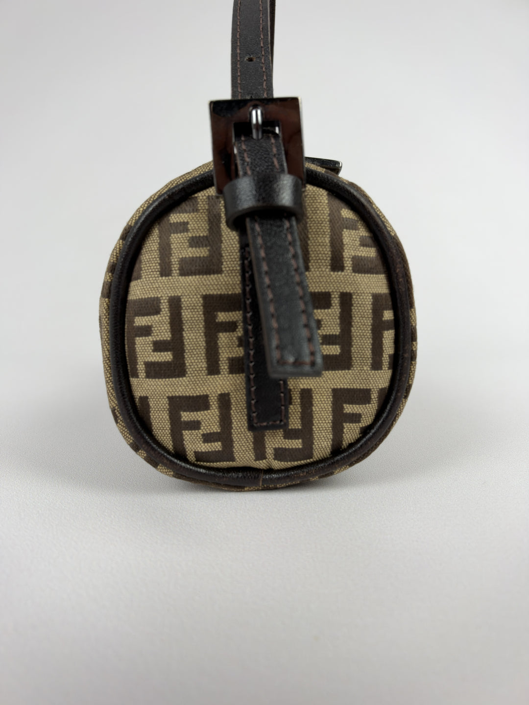 Fendi Zucchino Mini Cylinder Bag in Beige/Braun, Detailansicht 6