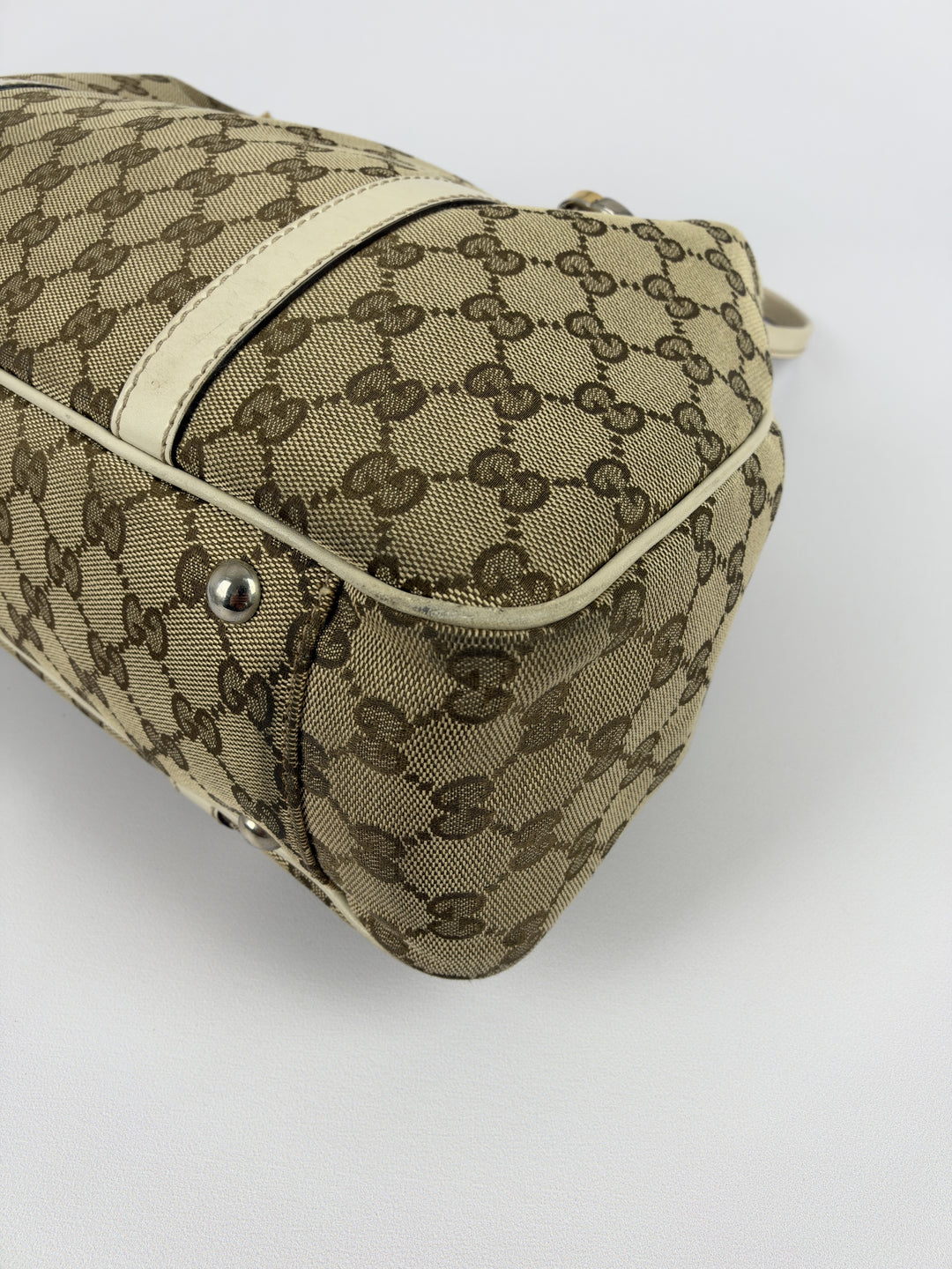 Gucci GG Canvas Twins Abbey Medium Tote Shoulder Bag in Beige/Ebenholz, Detailansicht 7