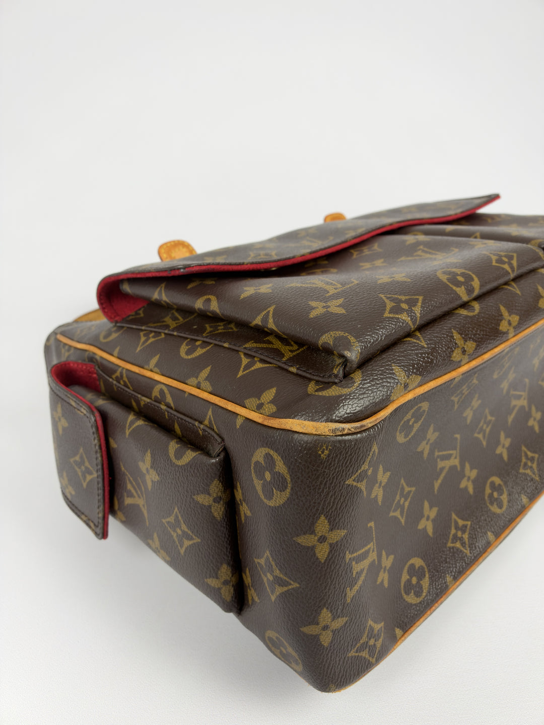 Louis Vuitton Monogram Multipli-Cité Shoulder Bag in Braun, Detailansicht 8