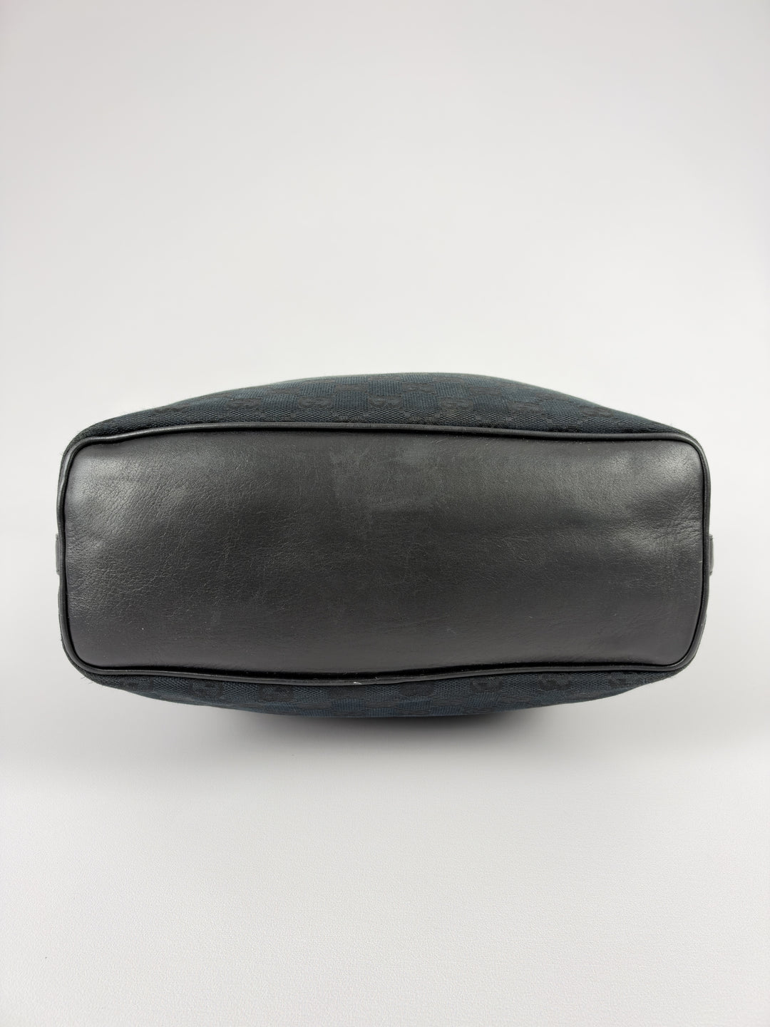 Gucci GG Canvas Hobo Shoulder Bag in Schwarz, Detailansicht 9