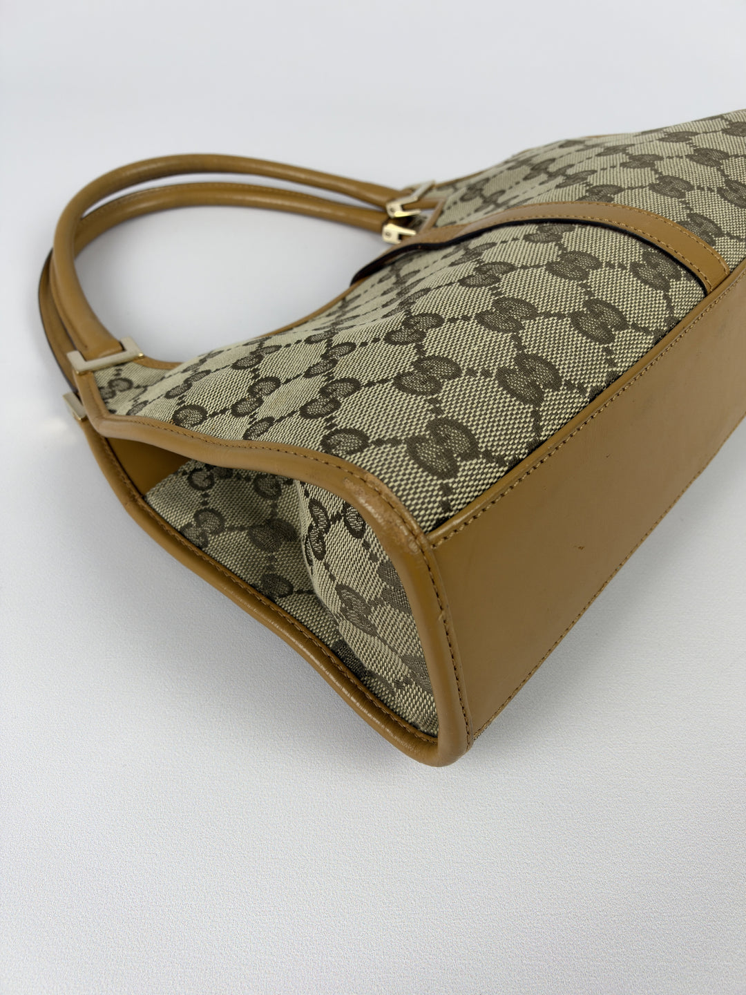 Gucci GG Canvas Jackie Shoulder Bag in Beige/Ebenholz, Detailansicht 9