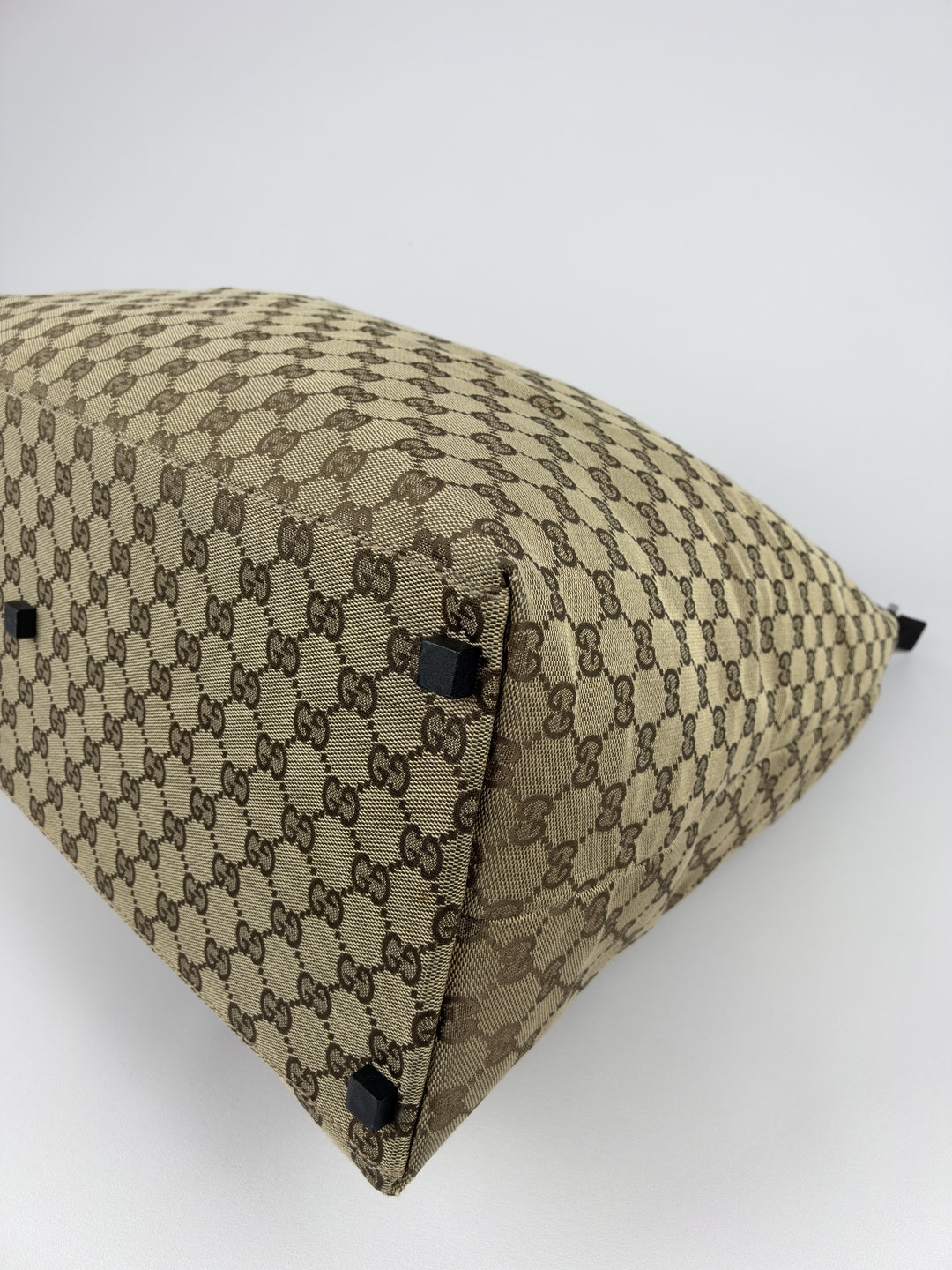Gucci GG Canvas Large Hobo Shoulder Bag in Beige/Braun, Detailansicht 10
