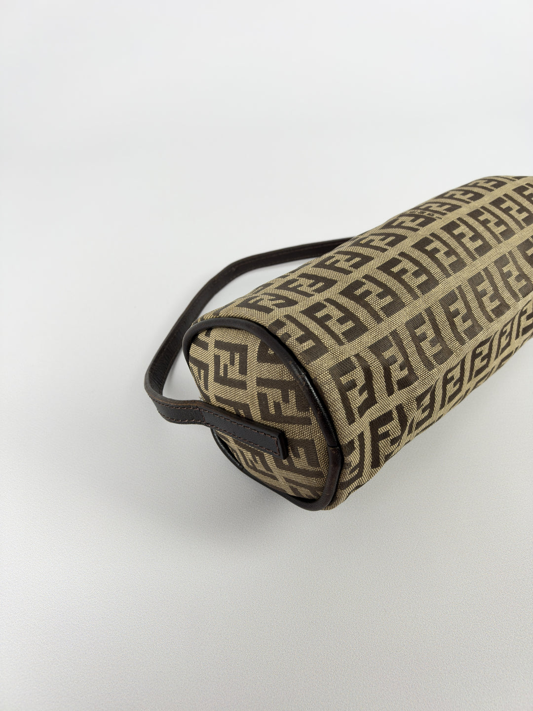 Fendi Zucchino Mini Cylinder Bag in Beige/Braun, Detailansicht 10