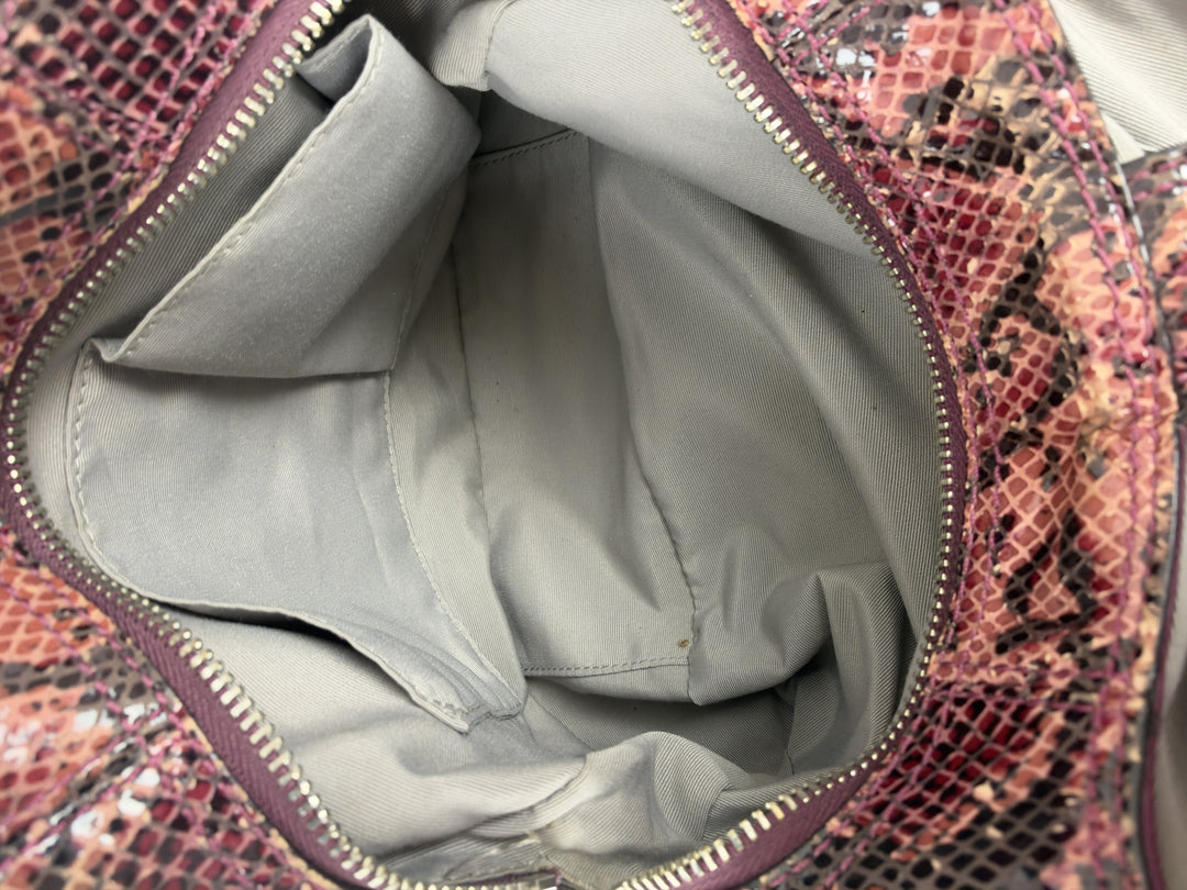 Coach Soho Snakeskin Embossed Leather Buckle Hobo Shoulder Bag in Altrosa, Detailansicht 11