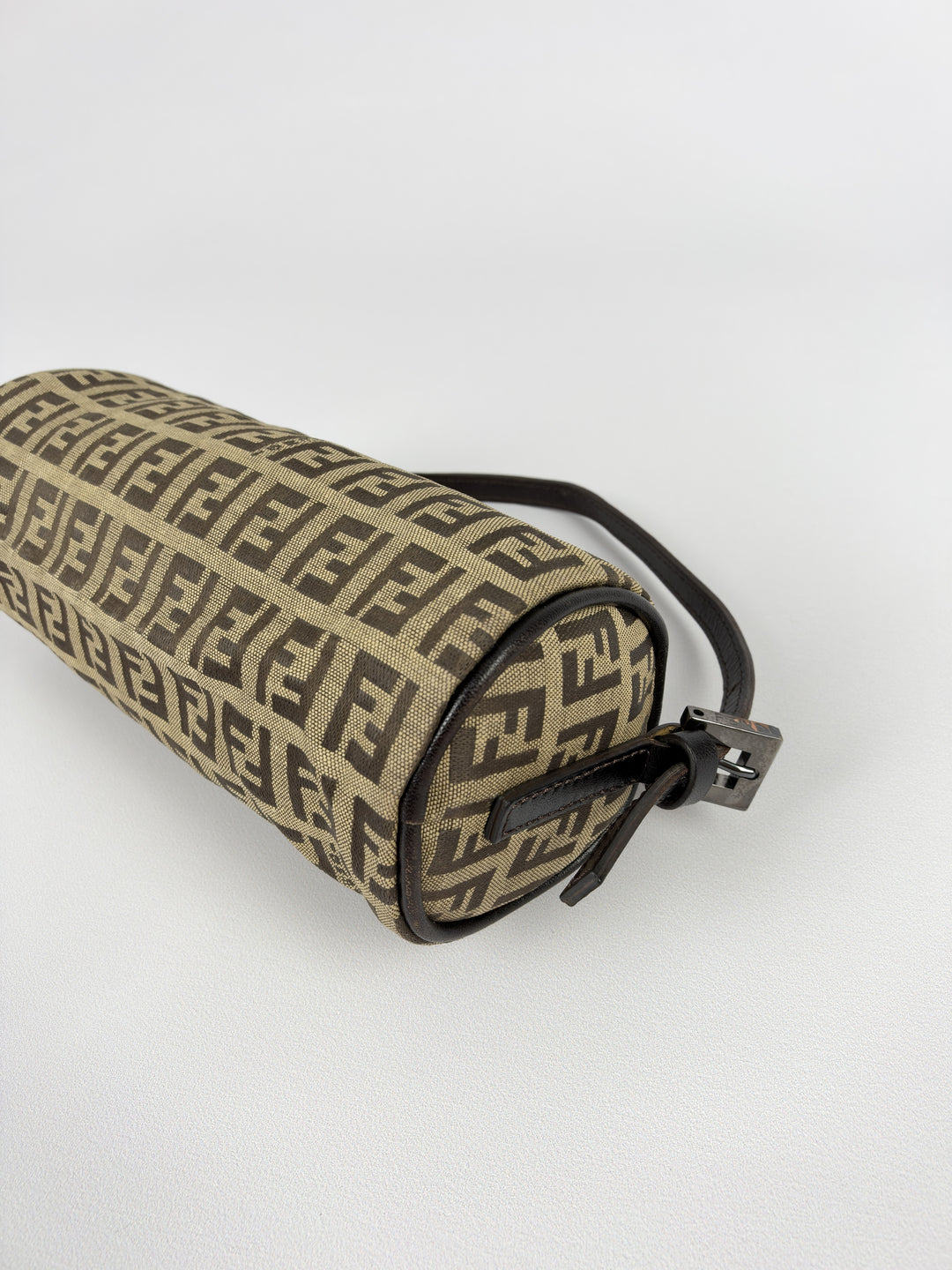 Fendi Zucchino Mini Cylinder Bag in Beige/Braun, Detailansicht 11