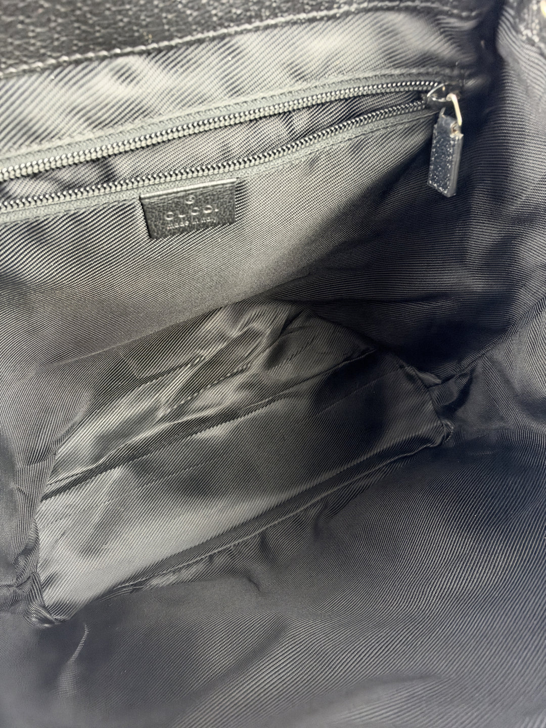 Gucci GG Canvas Jackie Backpack in Schwarz, Detailansicht 13