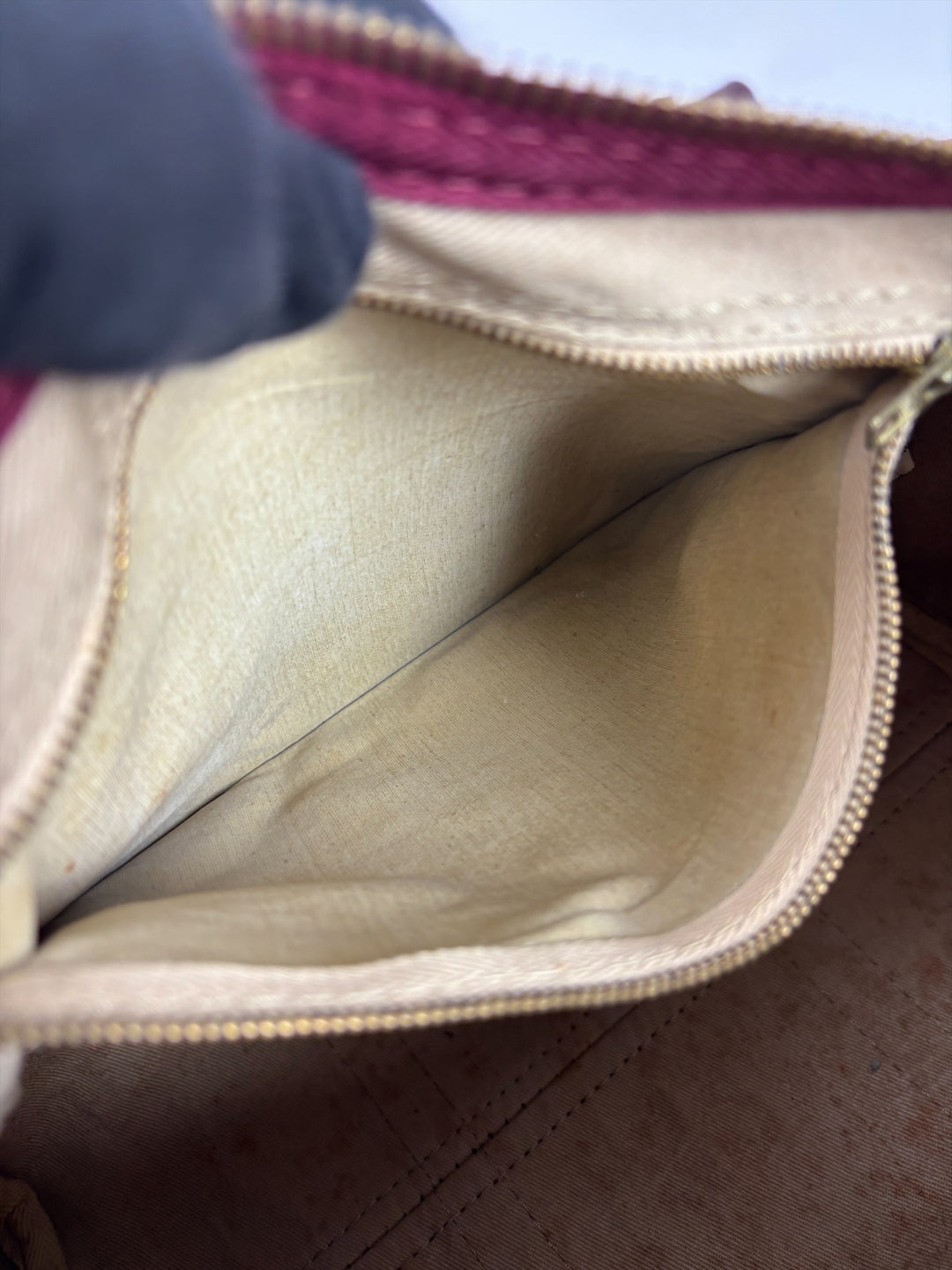 Christian Dior Vintage Oblique Canvas Small Boston Handbag in Bordeaux/Beige, Detailansicht 13