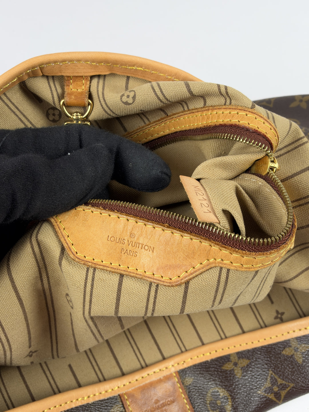 Louis Vuitton Monogram Delightful MM Shoulder Bag in Braun/Ebenholz, Detailansicht 13