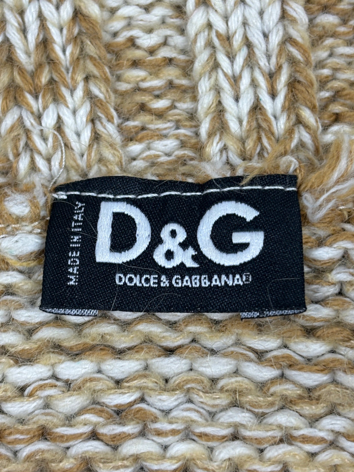 D&G Full-Zip Strickpullover in Beige mit melierter Struktur, braunen Schulterdetails und Eingrifftaschen.

