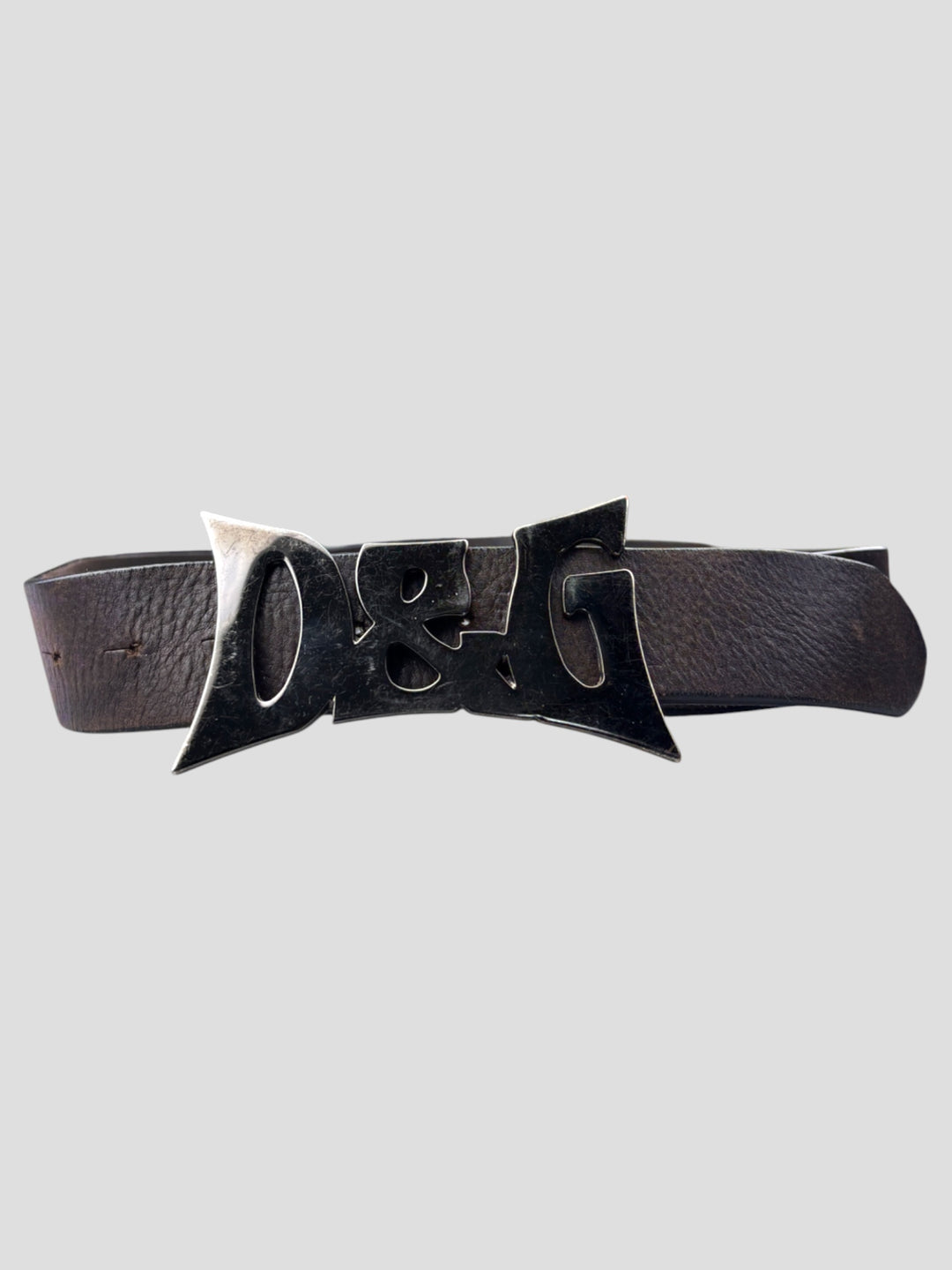 D&G Gürtel aus dunkelbraunem Leder mit einer auffälligen Metallschnalle im ikonischen D&G-Logo-Design