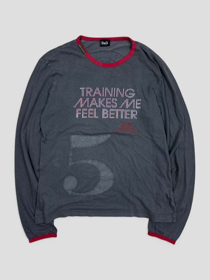D&G Longsleeve Dunkelgrau mit roten Kontrastelementen, Statement "Training Makes Me Feel Better", Strass-Besatz, sportlicher Look

