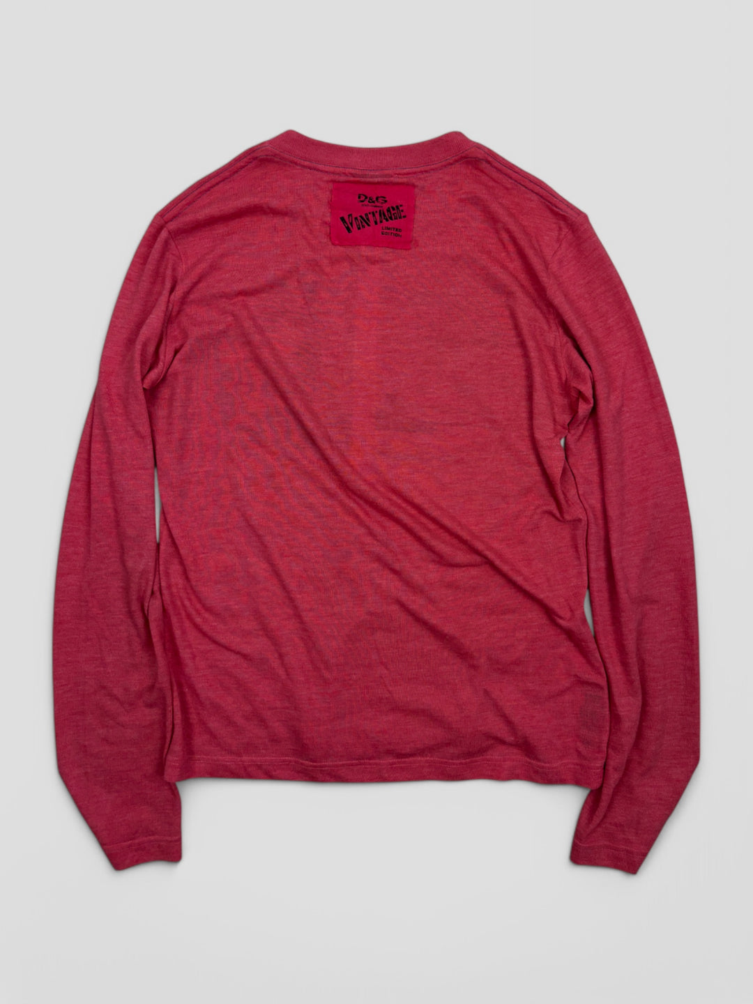 D&G Longsleeve Rot mit "High Spirits 75"-Print, sommerliches Design mit Palmen und sportlicher Knopfleiste

