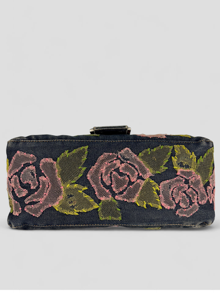 Fendi Mamma Denim Flower Tasche mit floralen Applikationen und Magnetverschluss, Fendi Mamma Denim Flower Bag with floral applications and magnetic closure