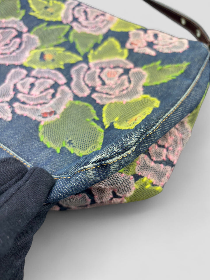 Fendi Mamma Denim Flower Tasche mit floralen Applikationen und Magnetverschluss, Fendi Mamma Denim Flower Bag with floral applications and magnetic closure