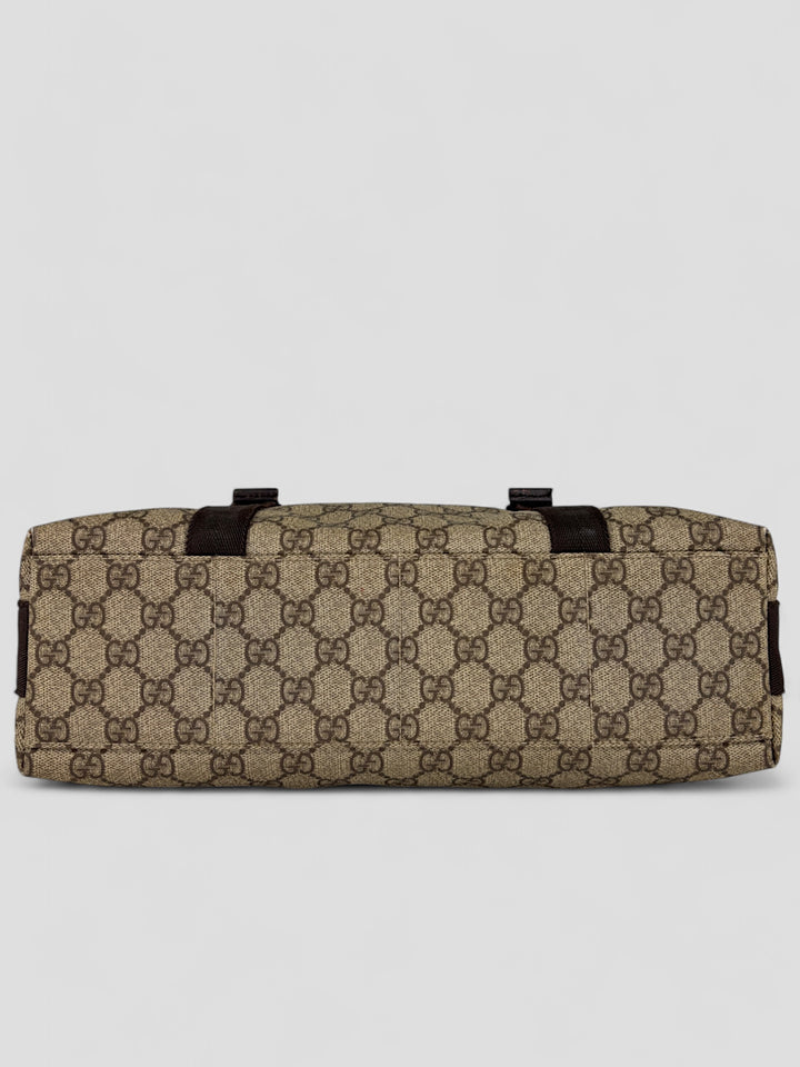 Gucci Double Clip Umhaengetasche aus Monogramm-Canvas mit Clip-Verschlüssen und verstellbarem Schultergurt