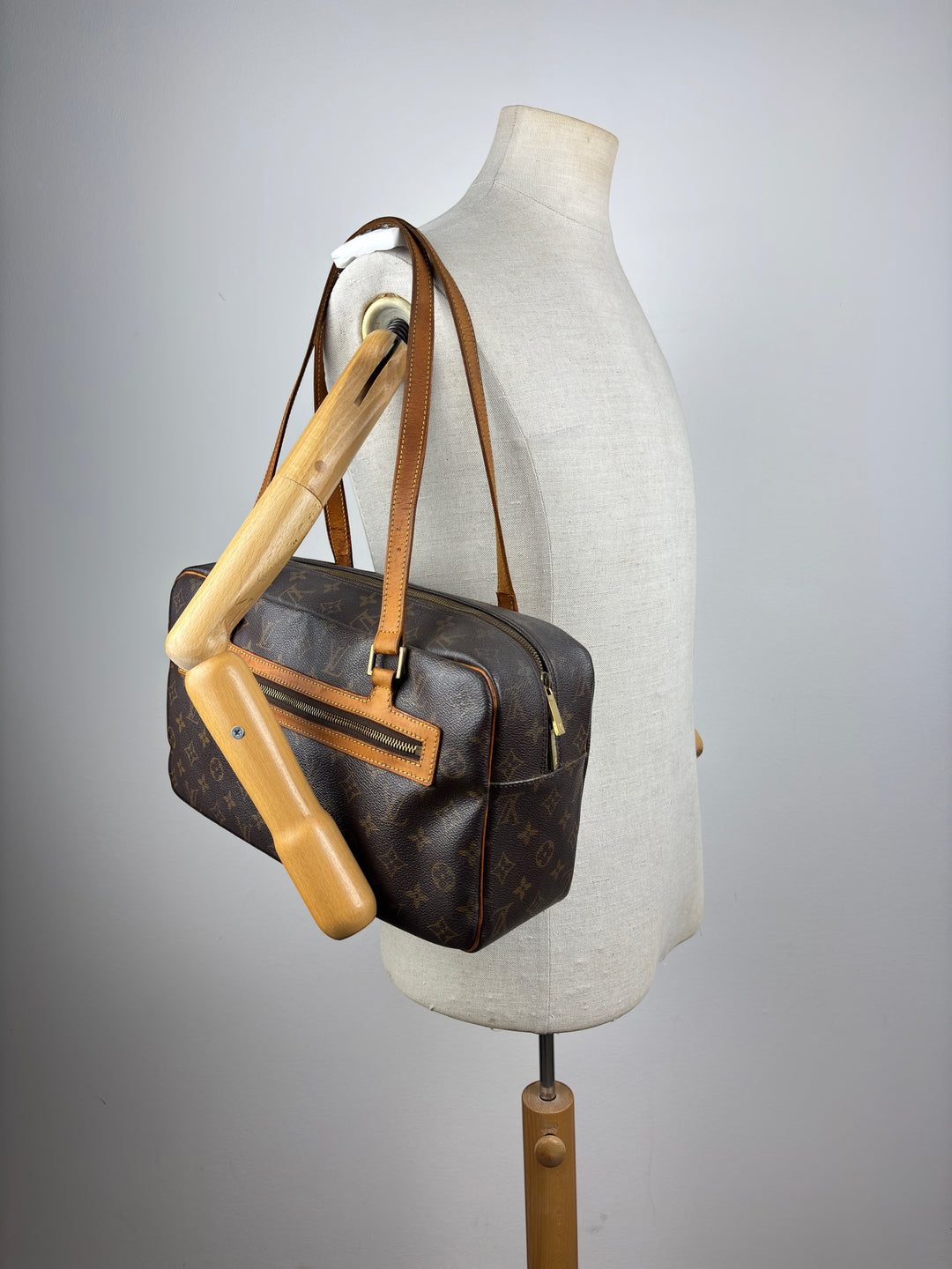 Louis Vuitton Cite GM Monogram Canvas Shoulder-Bag