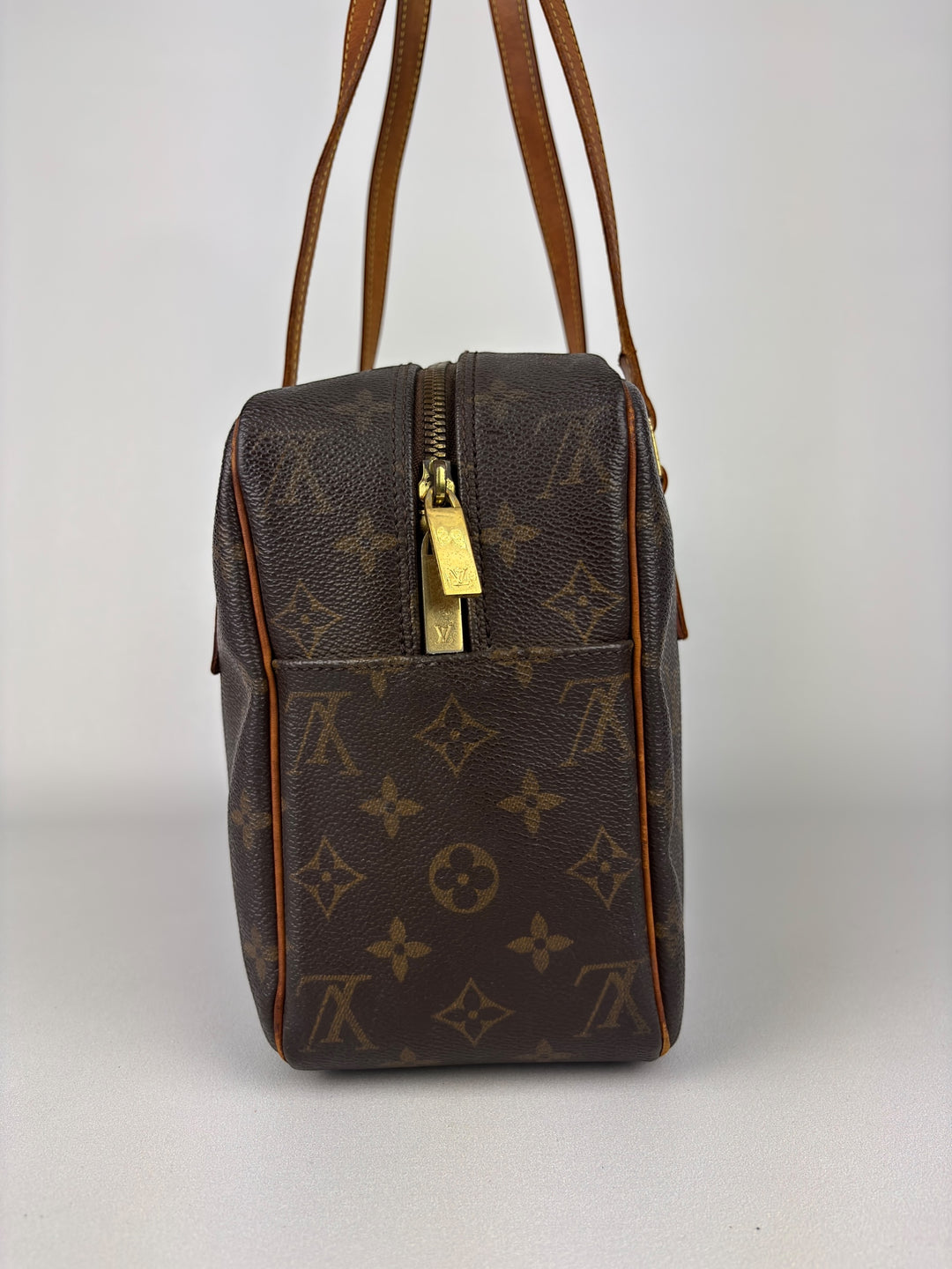 Louis Vuitton Cite GM Monogram Canvas Shoulder-Bag