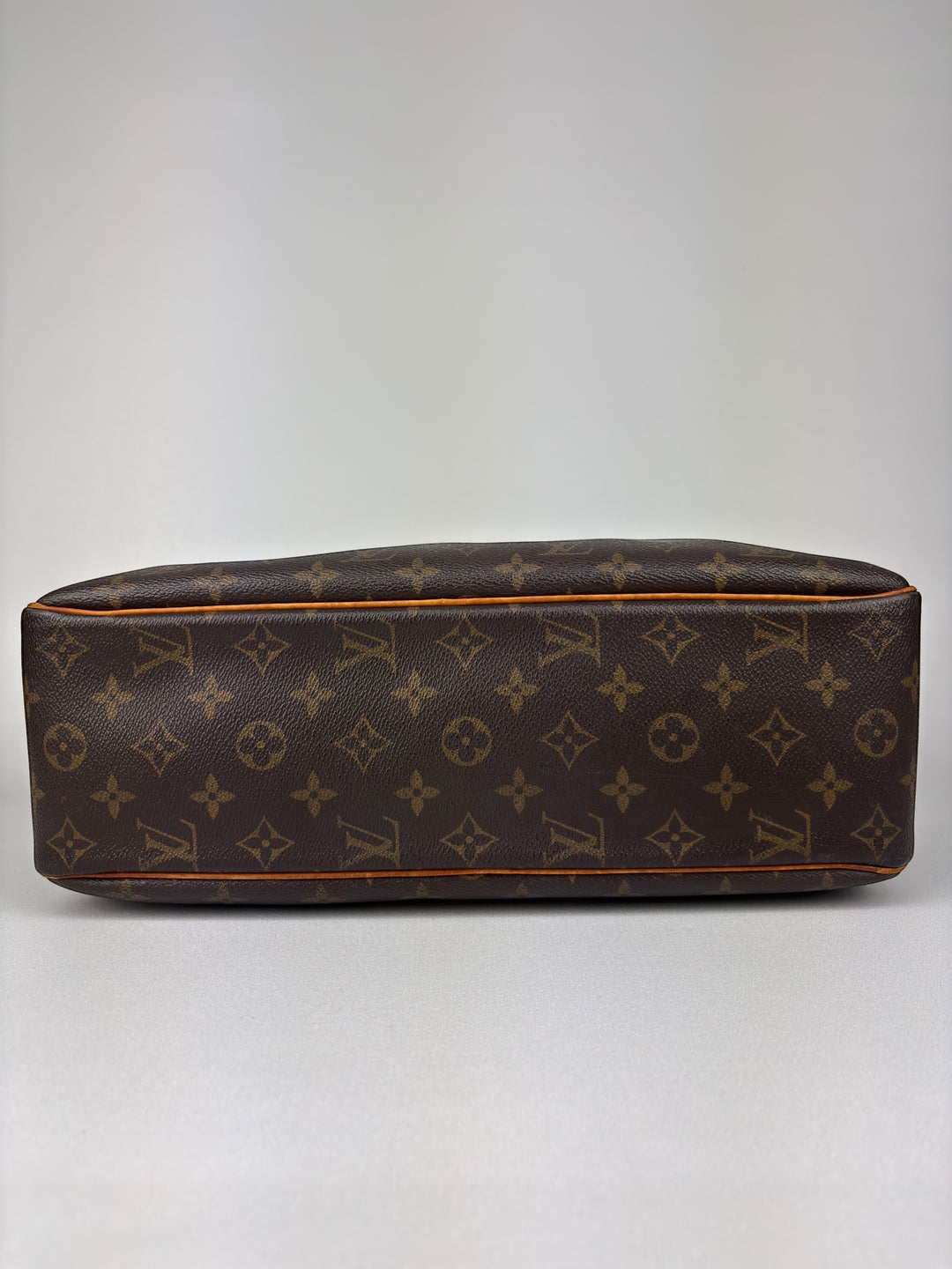 Louis Vuitton Cite GM Monogram Canvas Shoulder-Bag