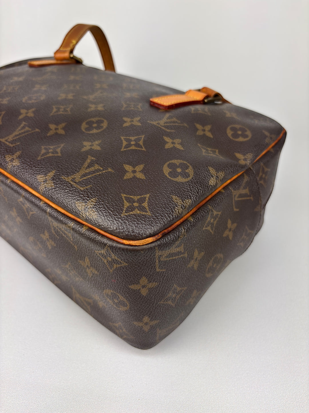Louis Vuitton Cite GM Monogram Canvas Shoulder-Bag