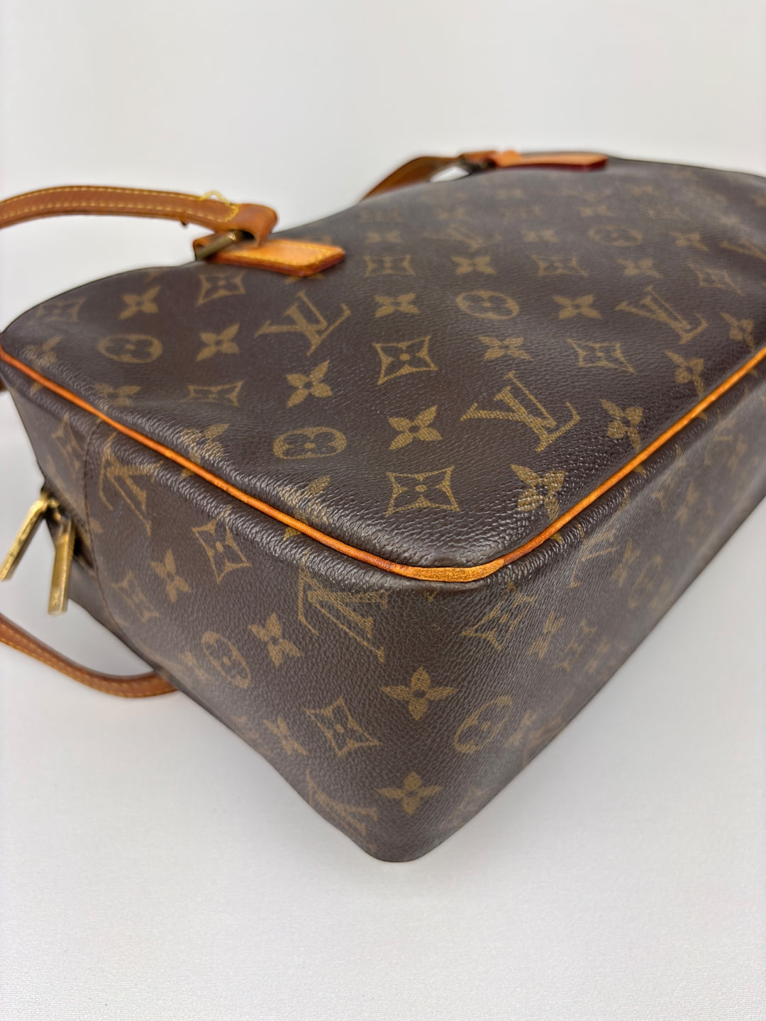 Louis Vuitton Cite GM Monogram Canvas Shoulder-Bag