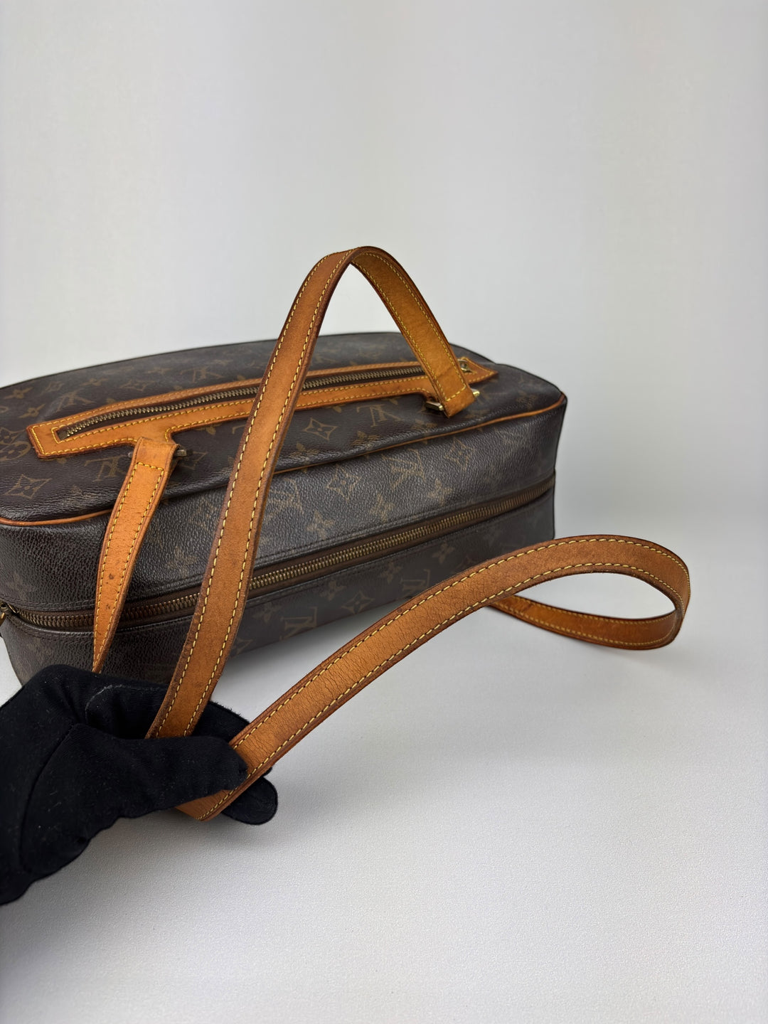 Louis Vuitton Cite GM Monogram Canvas Shoulder-Bag