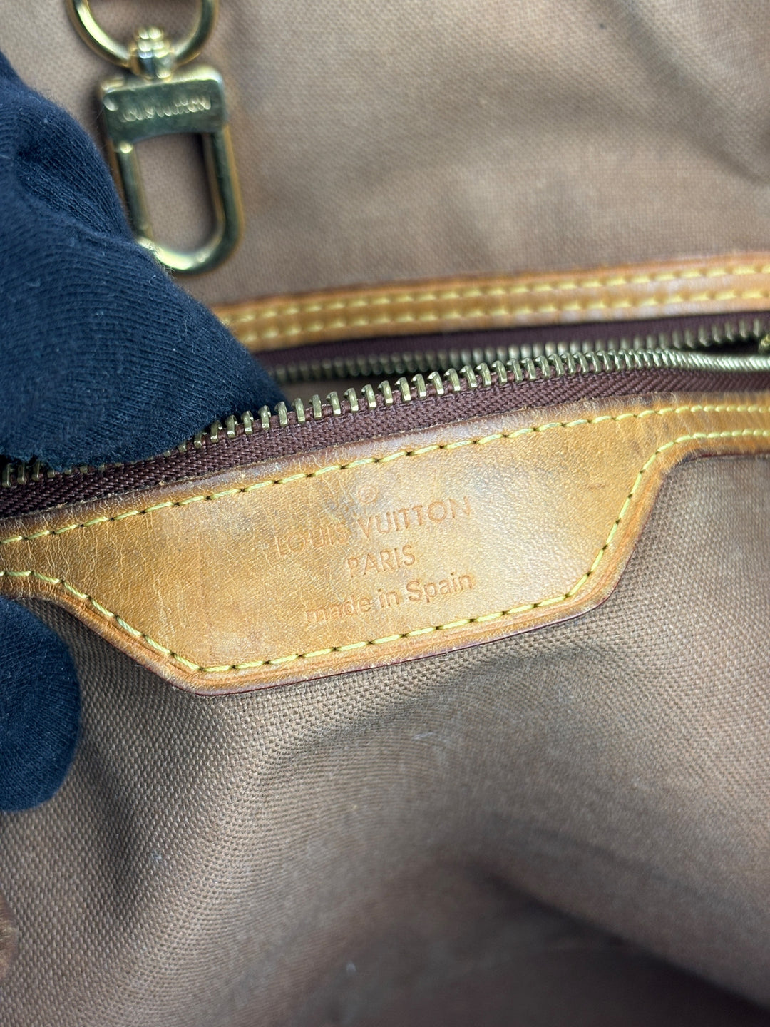 Louis Vuitton Batignolles Horizontal Monogram Shoulder Bag in Braun, Ansicht 16