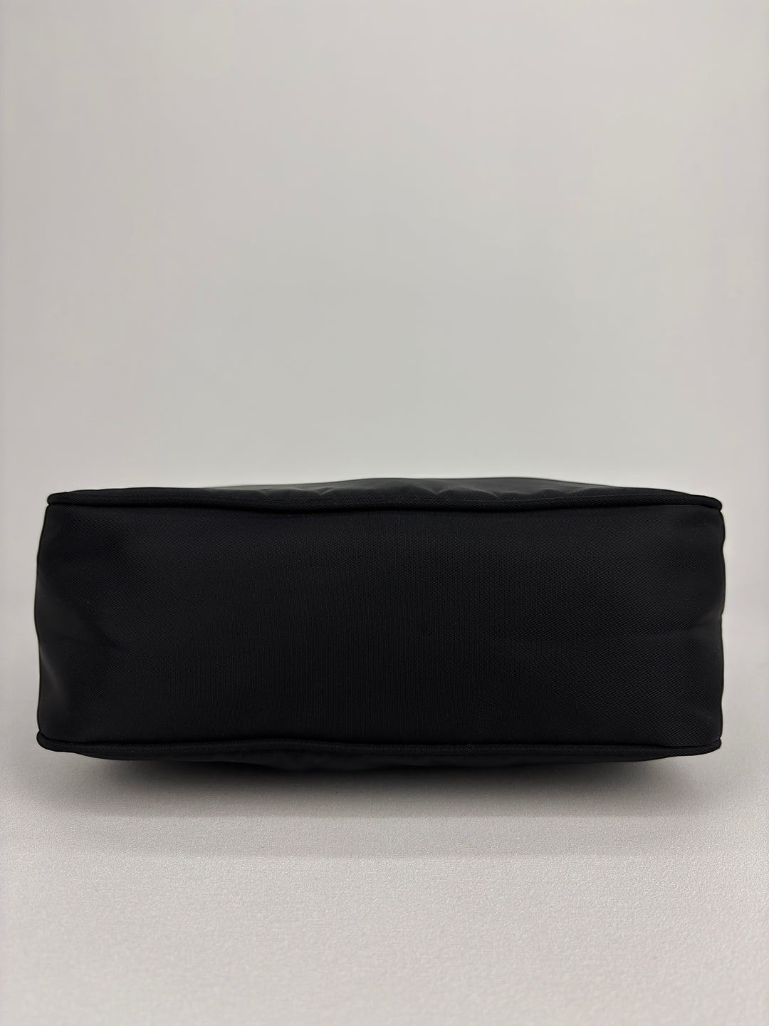 Prada Re-Edition 2000 Nylon Mini Hobo-Bag