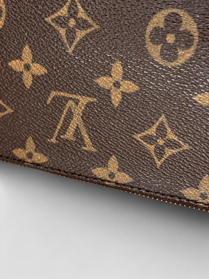 Louis Vuitton Pochette Accessoire