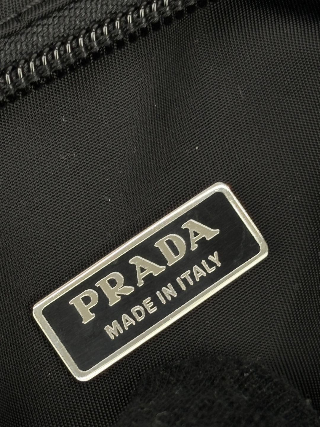 Prada Re-Edition 2000 Nylon Mini Hobo-Bag
