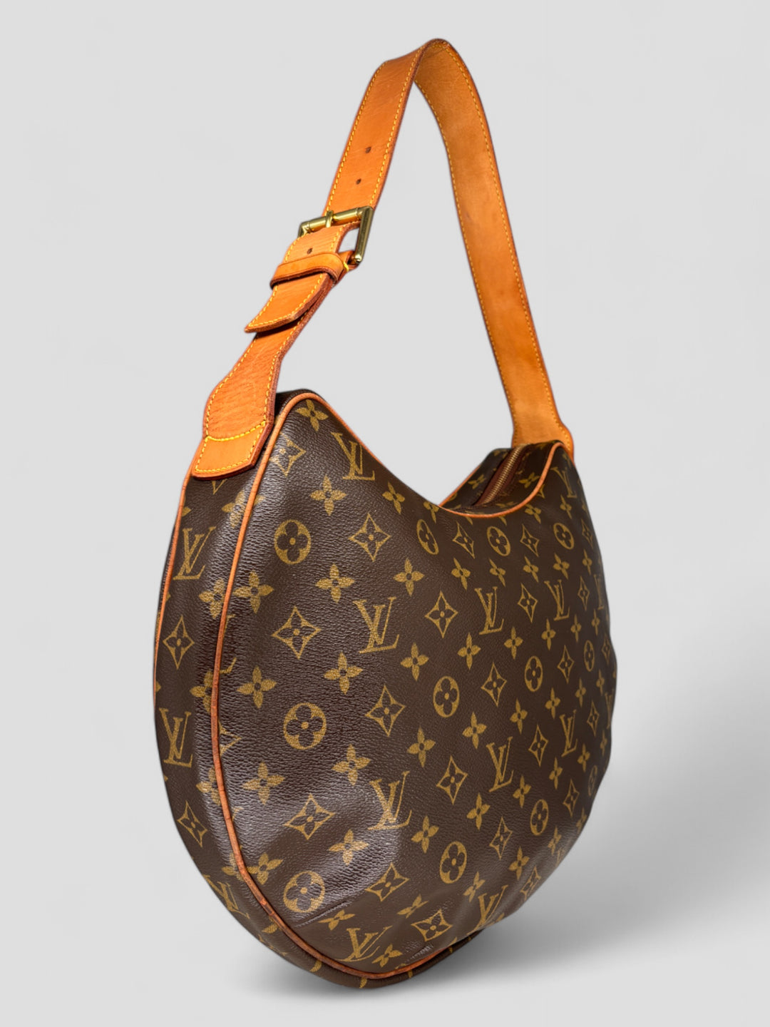 Louis Vuitton Croissant GM