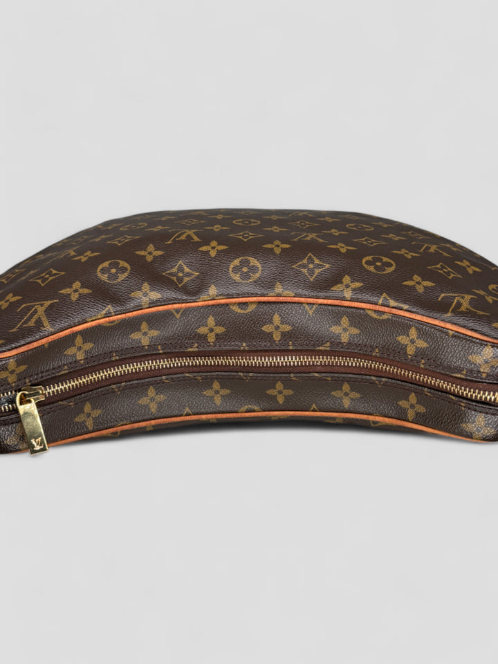 Louis Vuitton Croissant GM