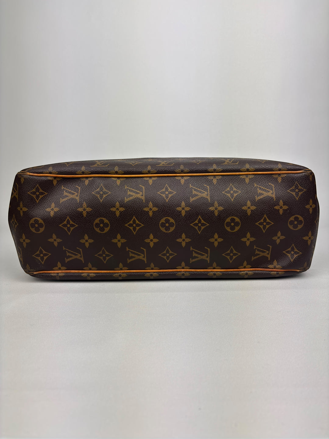 Louis Vuitton Batignolles Horizontal Shoulder-Bag