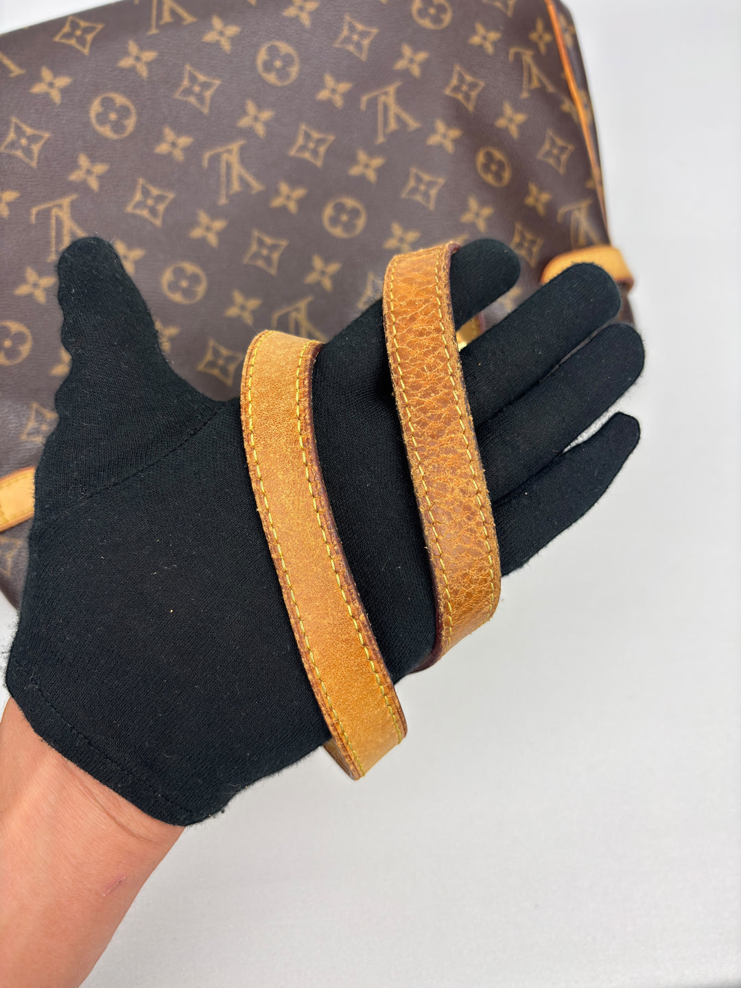 Louis Vuitton Batignolles Horizontal Shoulder-Bag